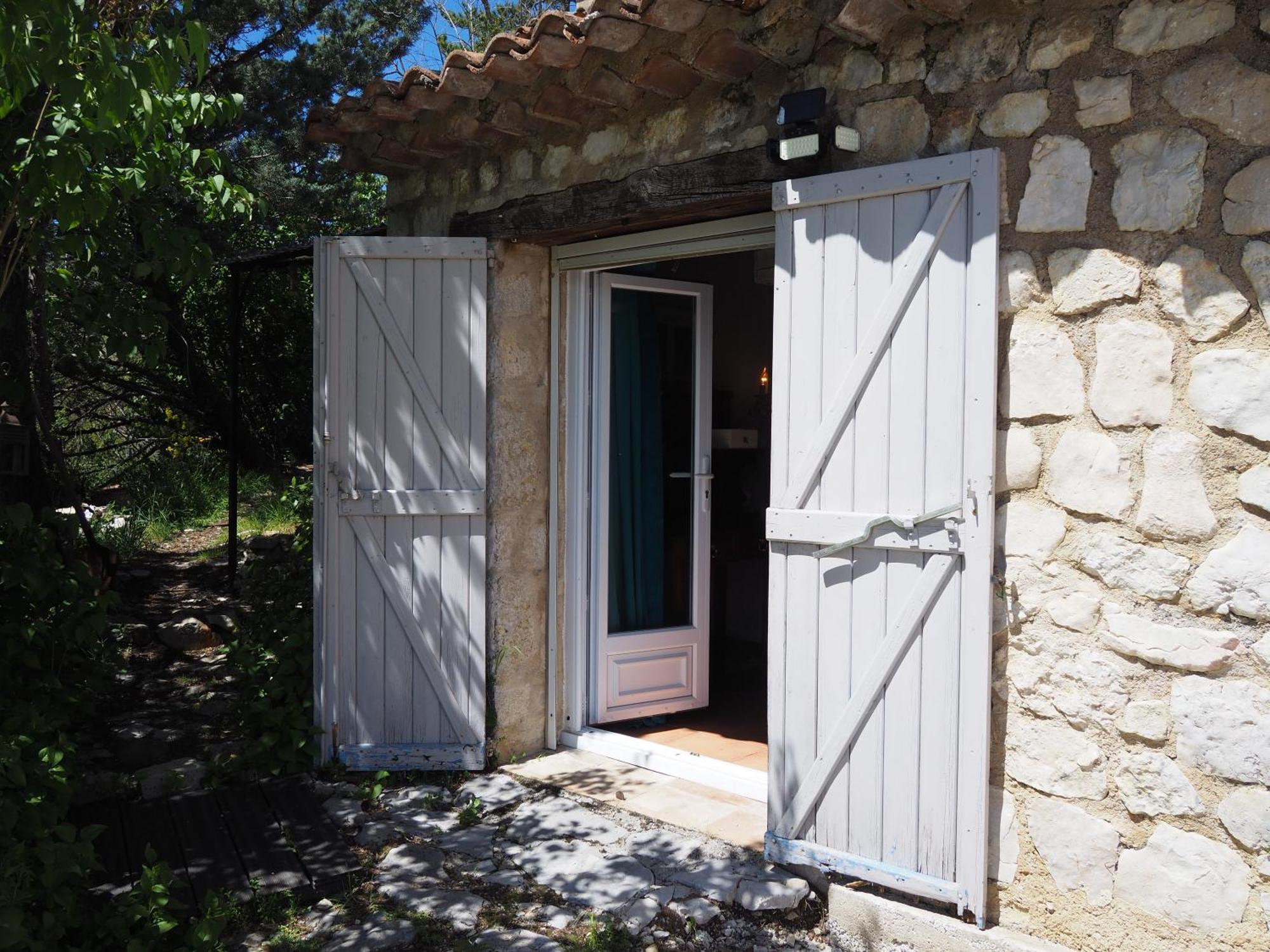 Апартаменты Chambre Familiale Avec Terrasse Aux Portes Du Verdon Триганс Экстерьер фото